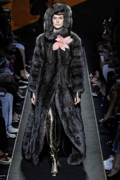 lettere e fendi collezione 2015|fendi couture 2015.